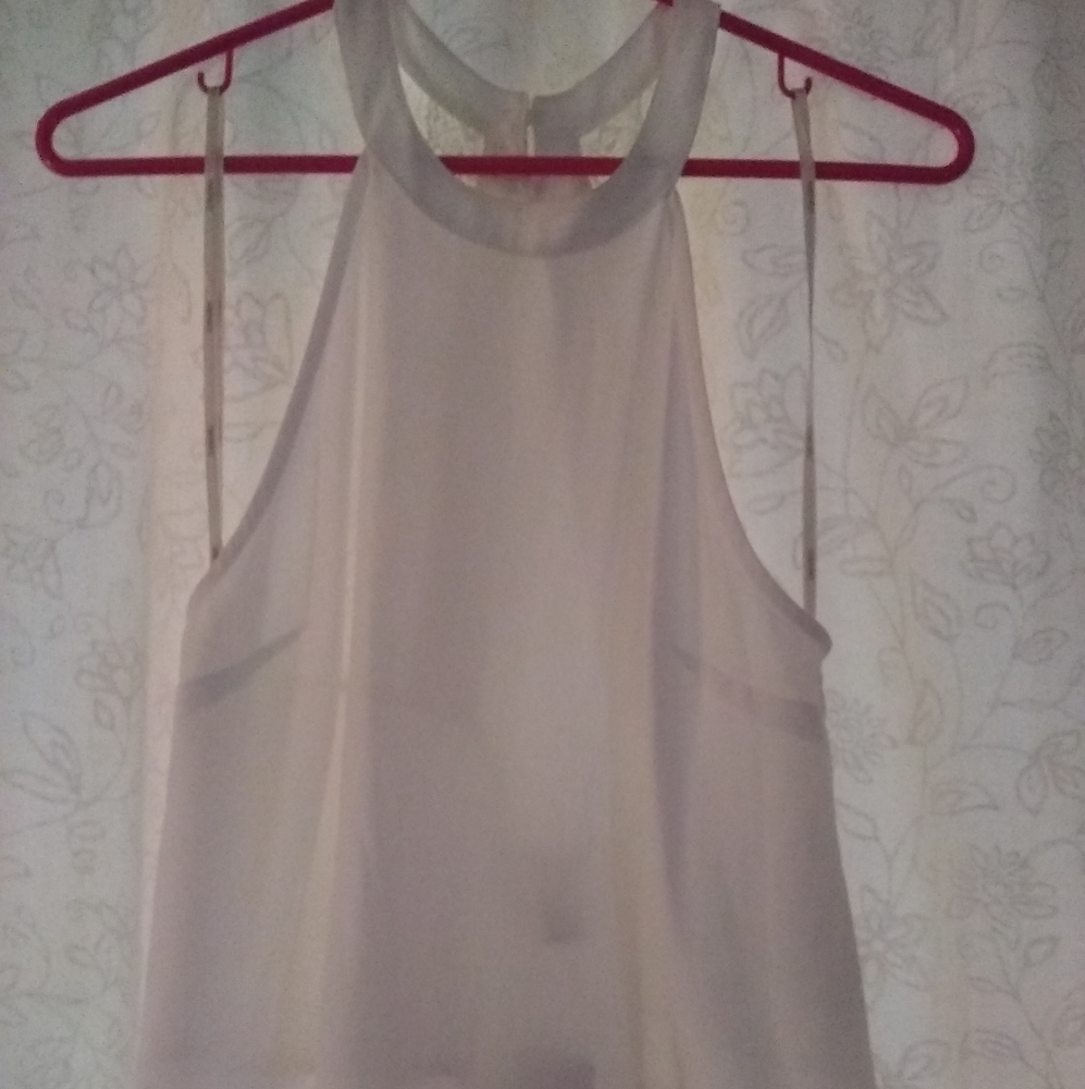 Ladies woven top. Sleeveless. Ivory. S